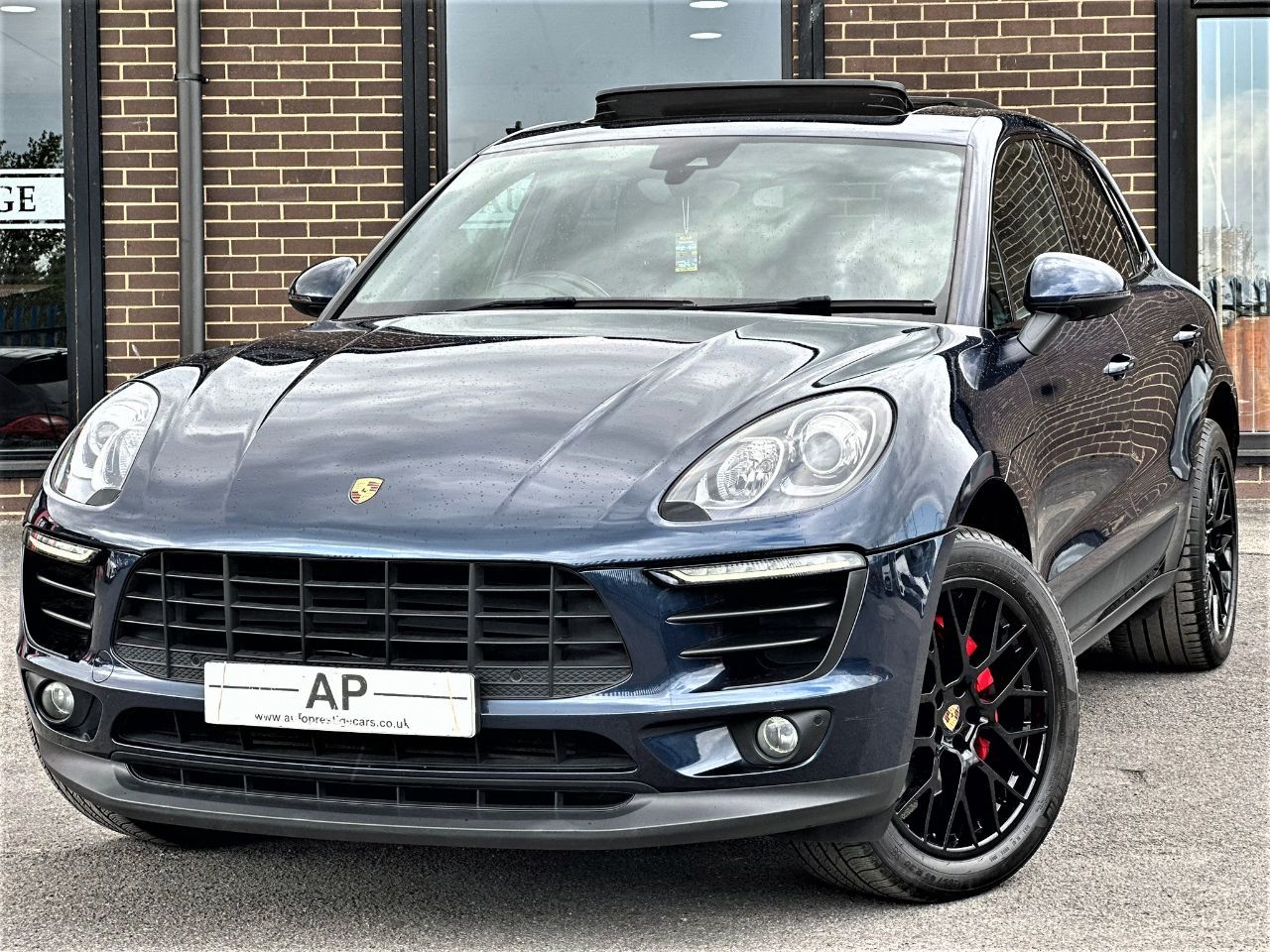 2015 Porsche Macan