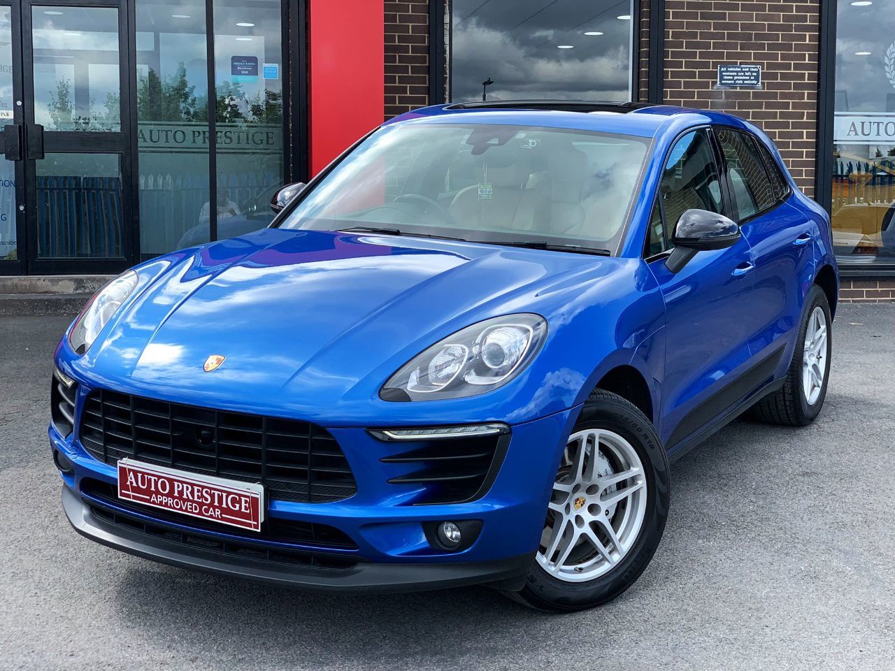 2016 Porsche Macan