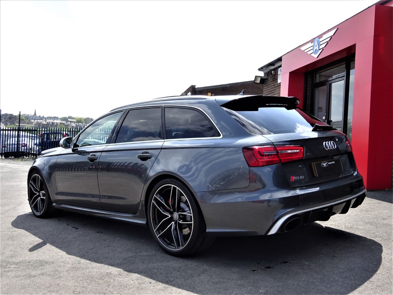 Used Audi RS6 4.0T FSI V8 Bi-Turbo RS6 Quattro 5dr Tip Auto MASSIVE ...