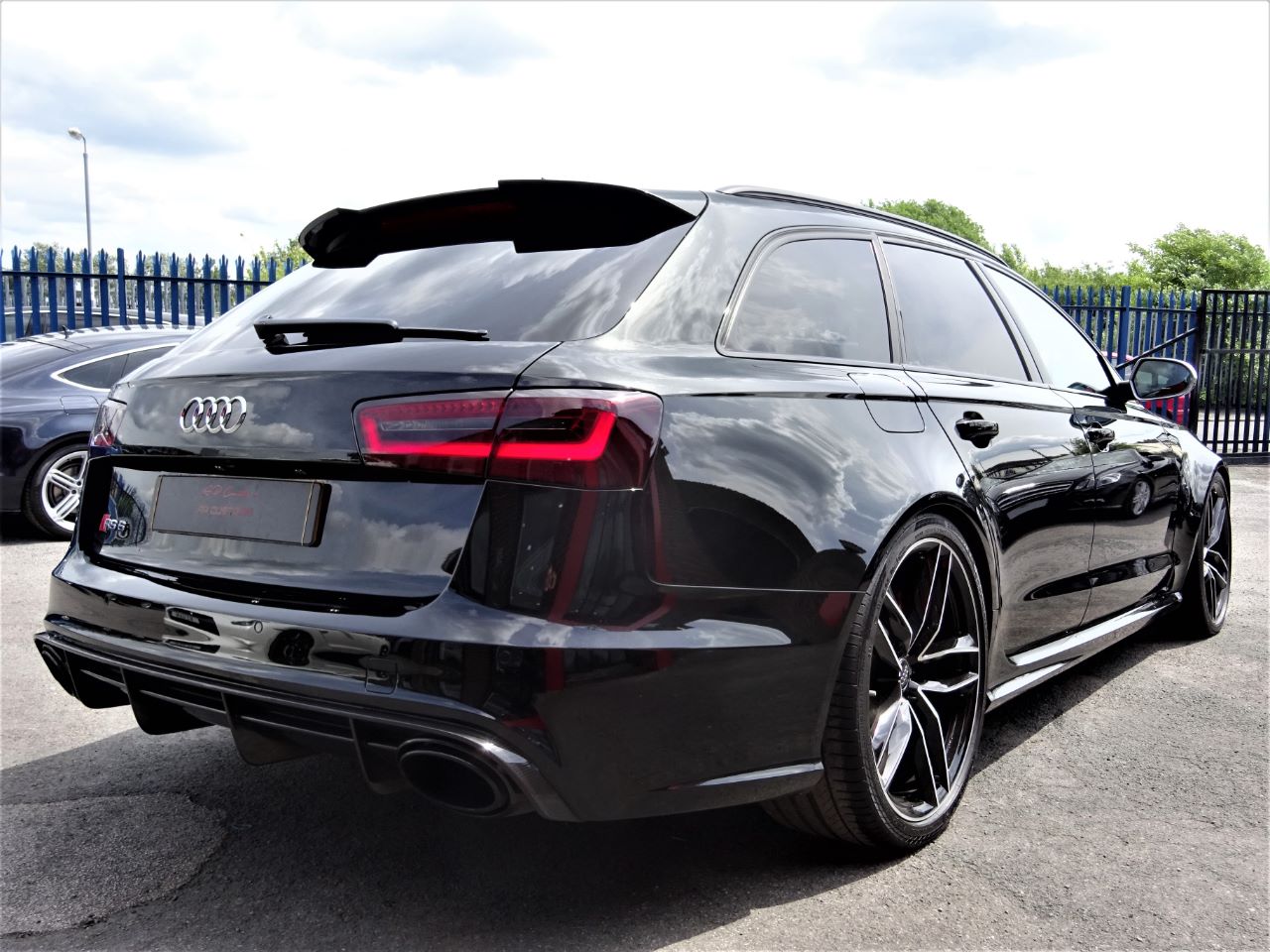 Second Hand Audi RS6 4.0T FSI V8 Bi-Turbo Quattro Auto MAGIC BLACK PAN ...