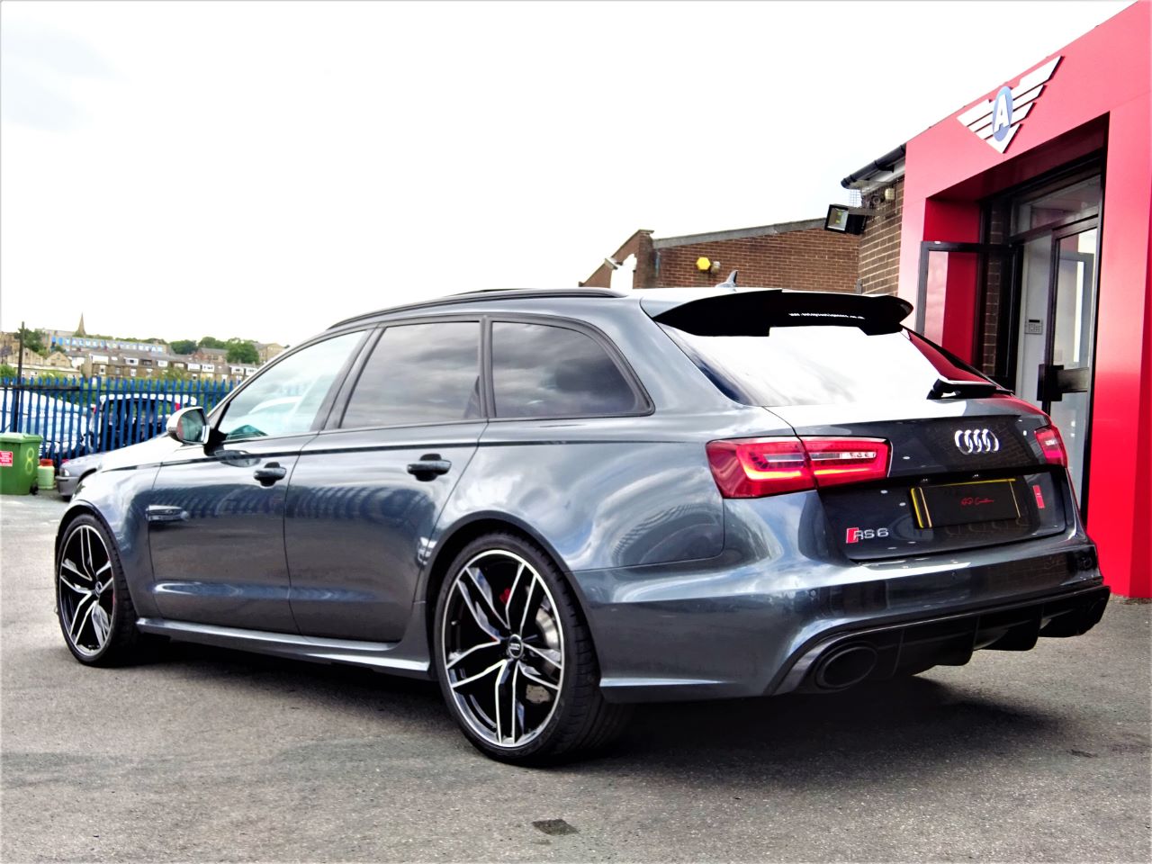 Used Audi RS6 4.0T FSI V8 Bi-Turbo QUATTRO 64 REG WITH CARBON PACK ...